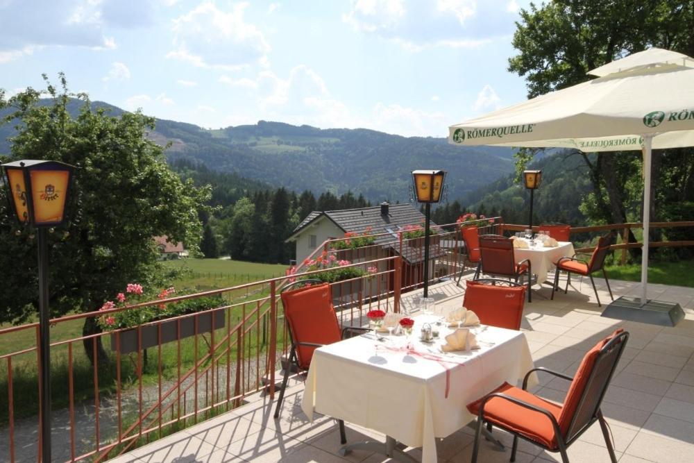 Panoramadorf Saualpe Hotell Eberstein Eksteriør bilde
