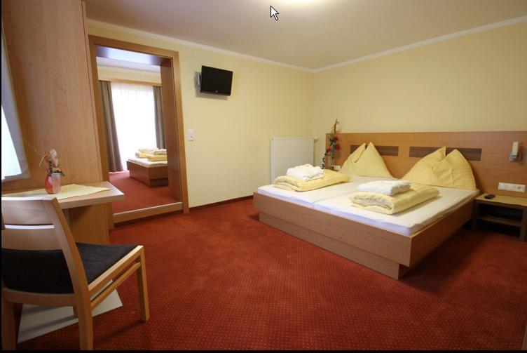 Panoramadorf Saualpe Hotell Eberstein Eksteriør bilde