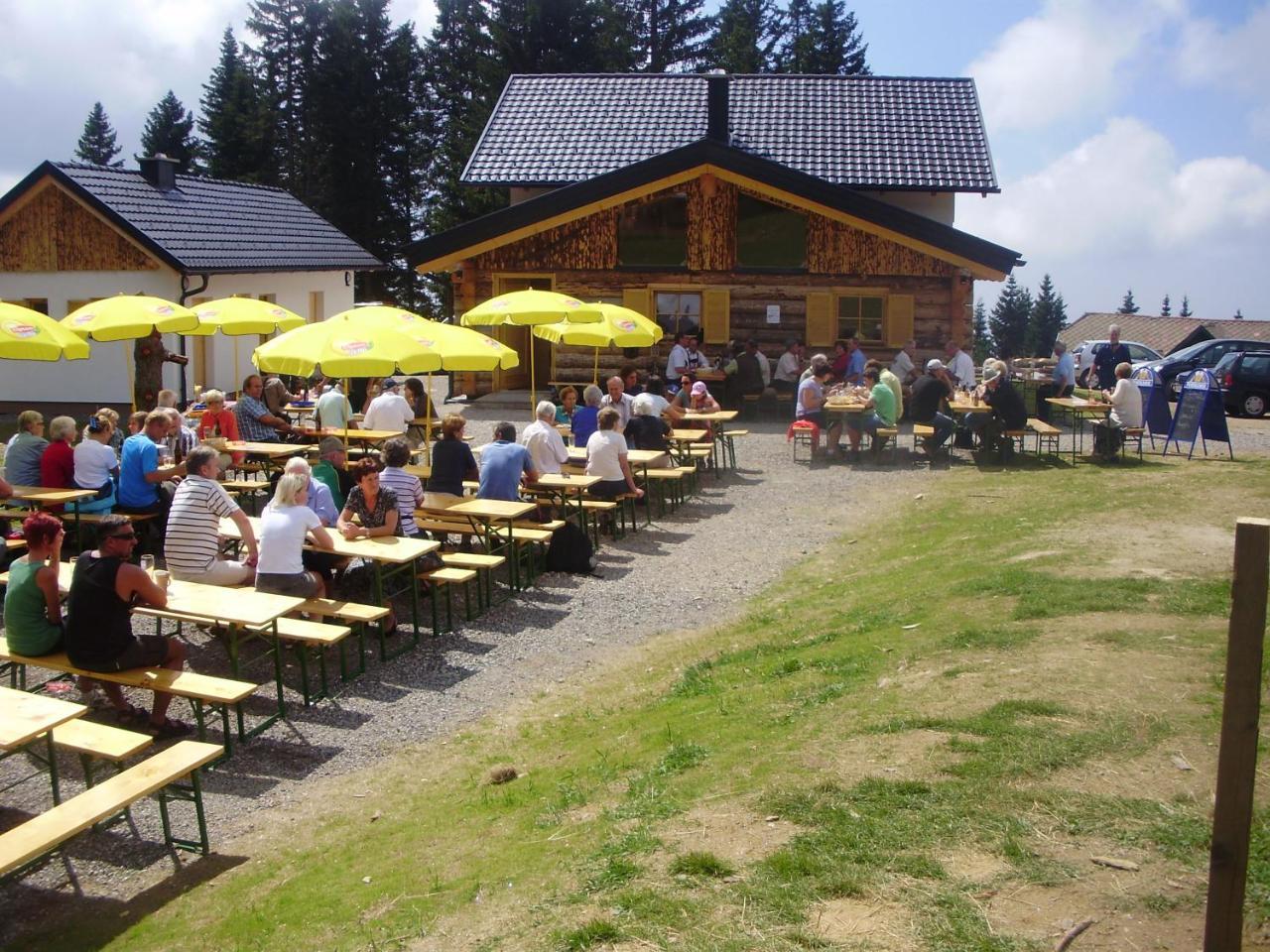 Panoramadorf Saualpe Hotell Eberstein Eksteriør bilde